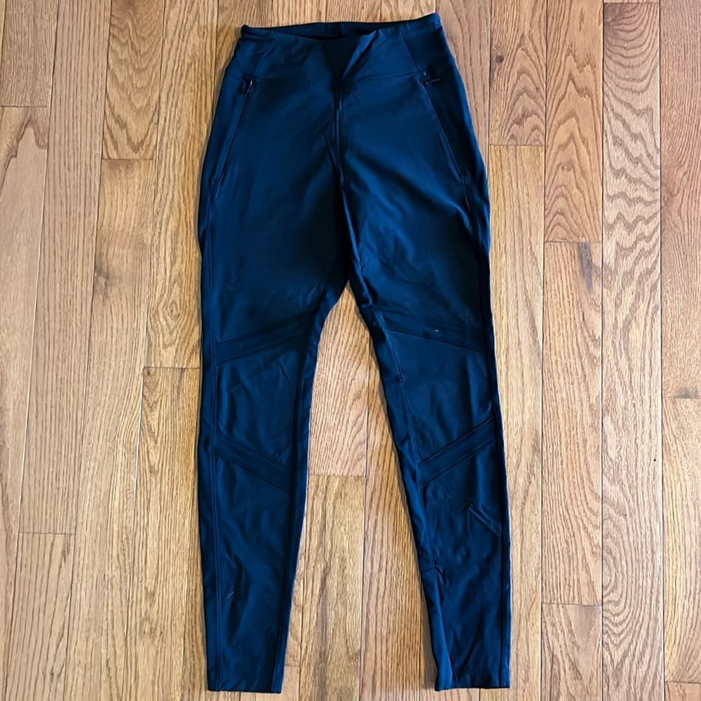 Athleta travel pants. Black, S4, regular. Dri-fit and cloth detail. Pull on.